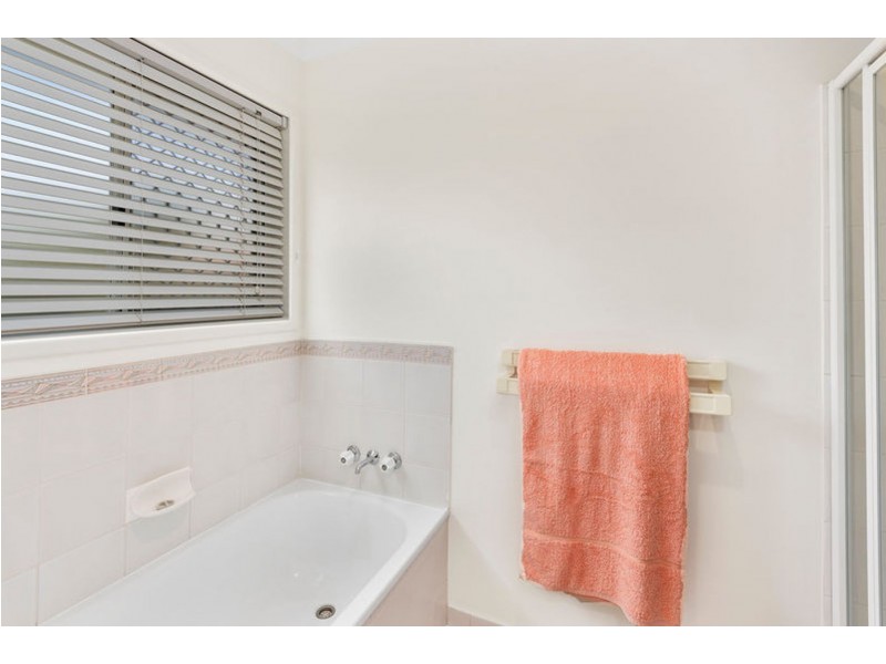 1 Kauri Street, Kearneys Spring QLD 4350