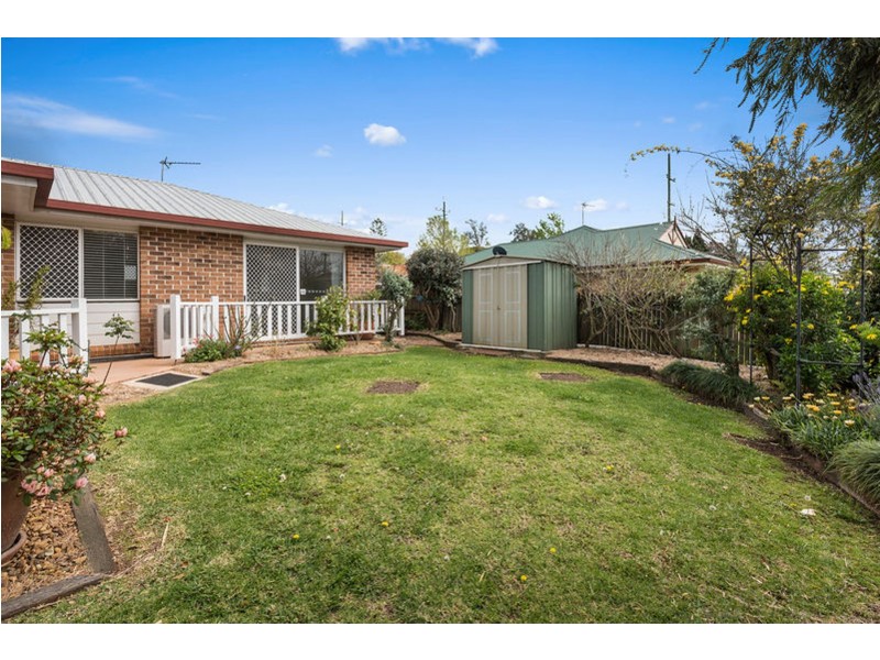 1 Kauri Street, Kearneys Spring QLD 4350