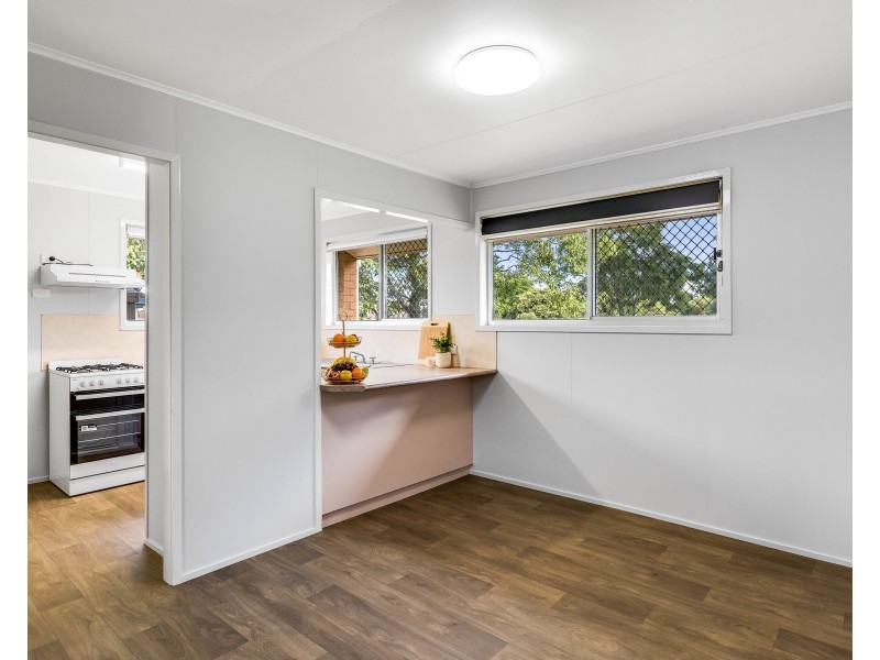 20 Charter Crescent, Rockville QLD 4350