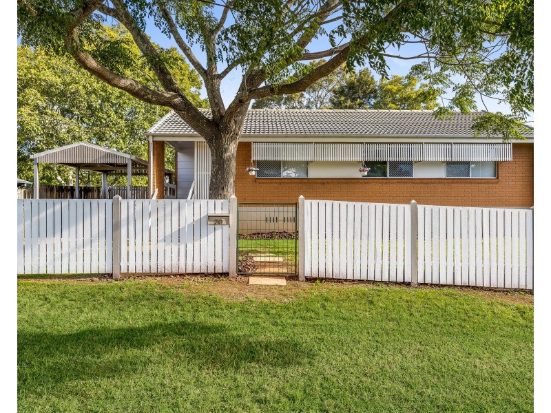 20 Charter Crescent, Rockville QLD 4350