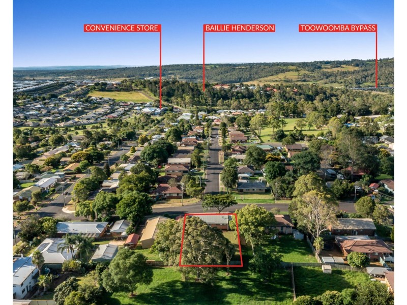 20 Charter Crescent, Rockville QLD 4350