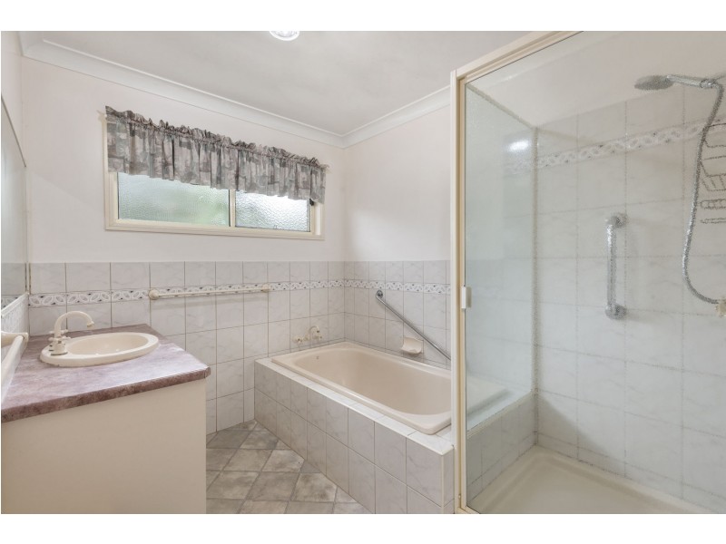 30 Mocatta Street, Goombungee QLD 4354