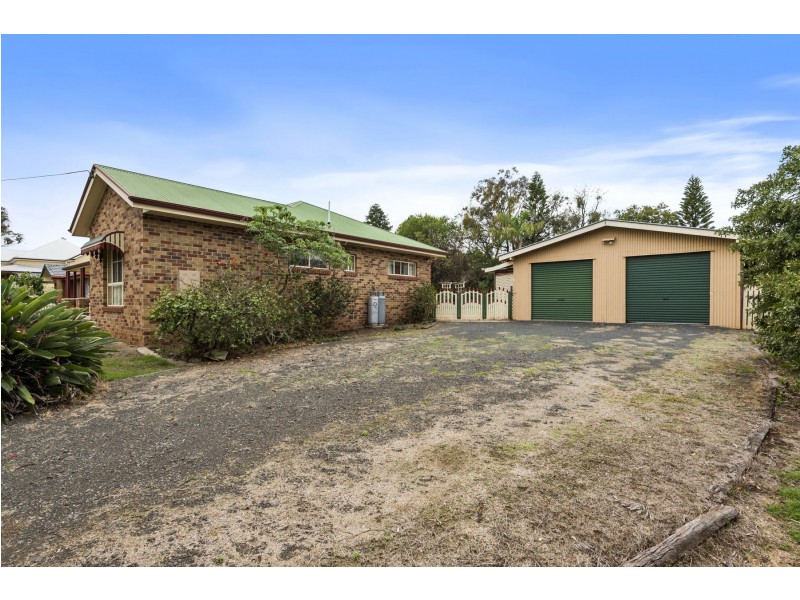 30 Mocatta Street, Goombungee QLD 4354