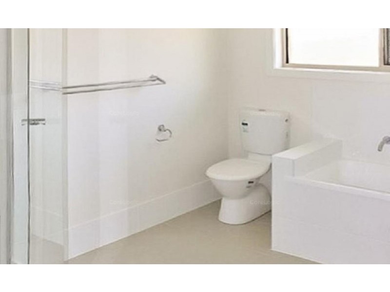 4 Preston Court, Glenvale QLD 4350