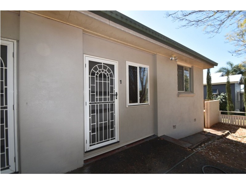 1/203 Bridge Street, North Toowoomba QLD 4350