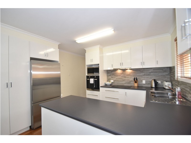 5 Sampson Street, Wilsonton QLD 4350