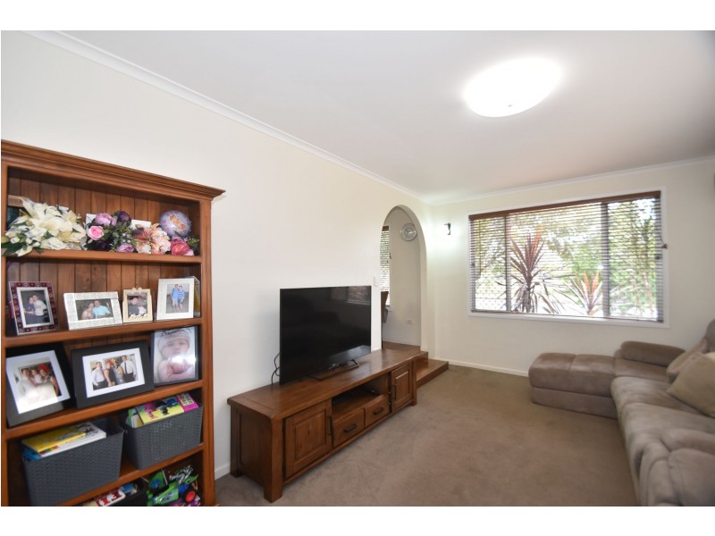 5 Sampson Street, Wilsonton QLD 4350