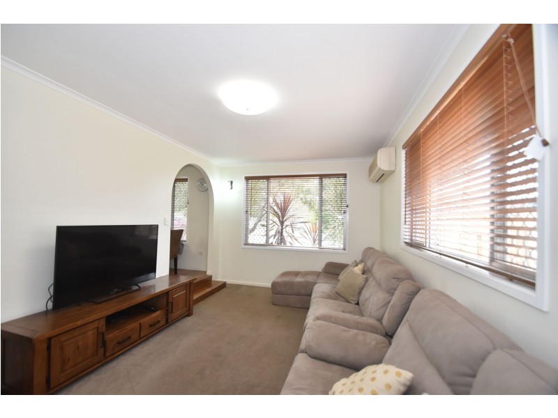 5 Sampson Street, Wilsonton QLD 4350