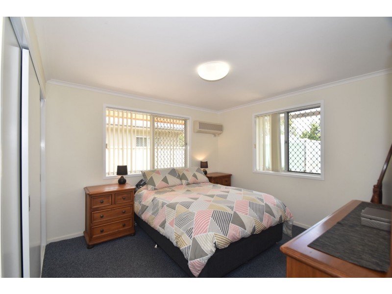 5 Sampson Street, Wilsonton QLD 4350