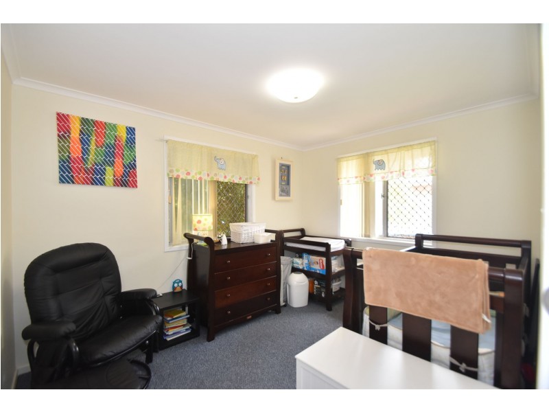 5 Sampson Street, Wilsonton QLD 4350