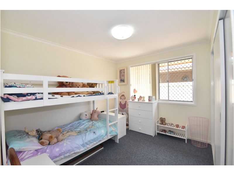 5 Sampson Street, Wilsonton QLD 4350