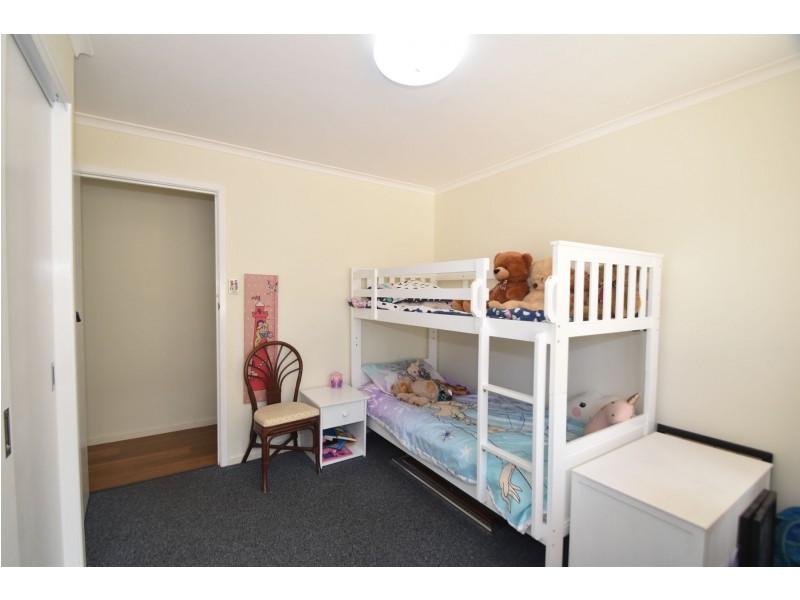 5 Sampson Street, Wilsonton QLD 4350