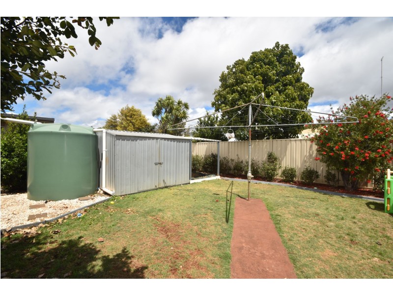 5 Sampson Street, Wilsonton QLD 4350