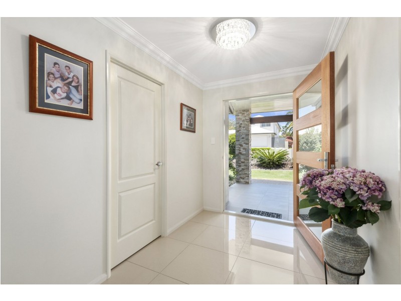 19 Stedman Street, Middle Ridge QLD 4350