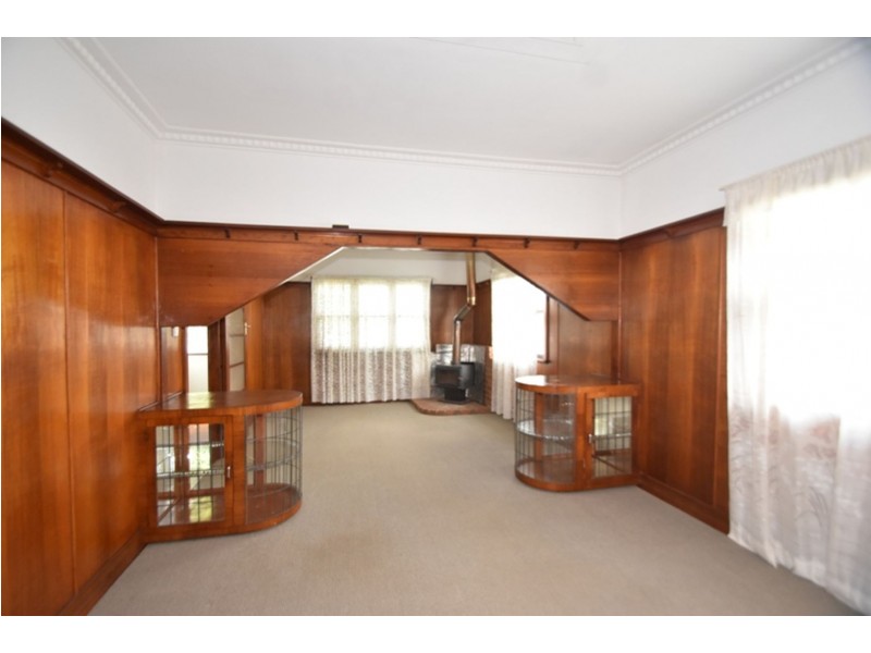 35 Gladstone Street, Newtown QLD 4350