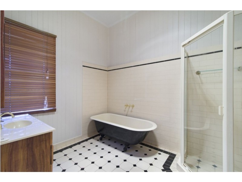 18 Ranfurley Street, Newtown QLD 4350