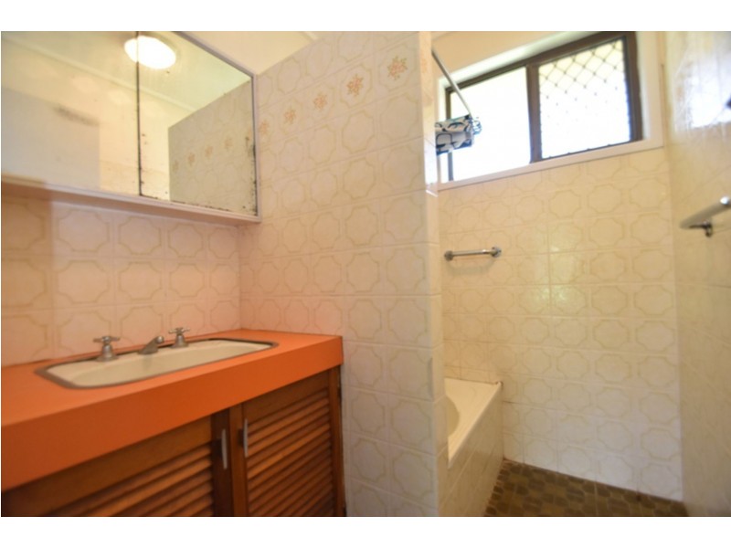 1/3 Hazzard Street, Centenary Heights QLD 4350