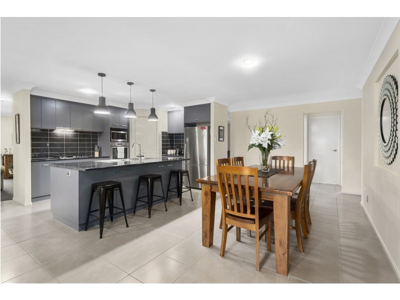 5 Jay Street, Westbrook QLD 4350