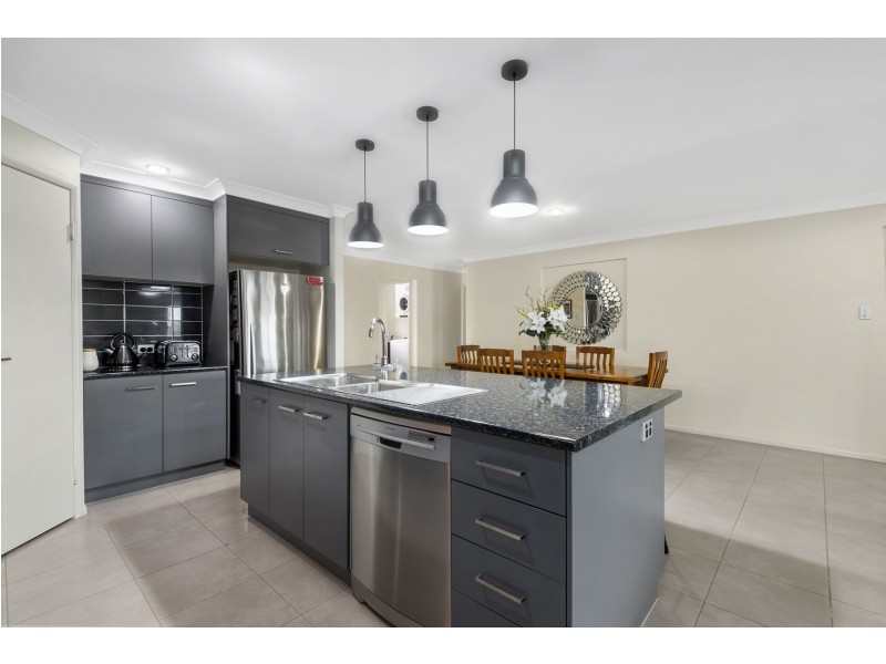 5 Jay Street, Westbrook QLD 4350