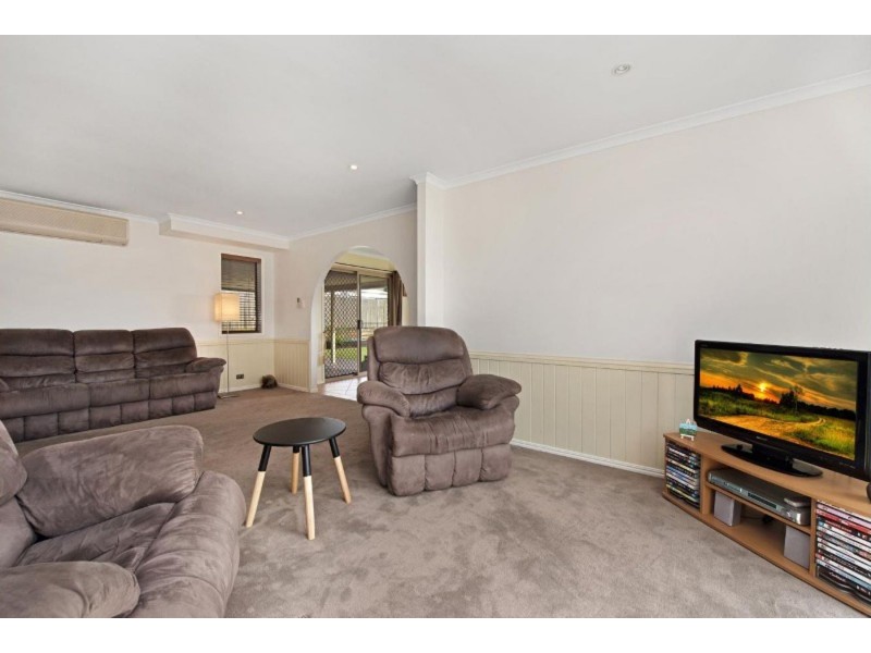 9 Jenna Court, Kearneys Spring QLD 4350