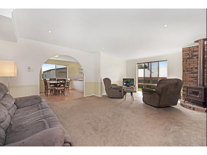 9 Jenna Court, Kearneys Spring QLD 4350