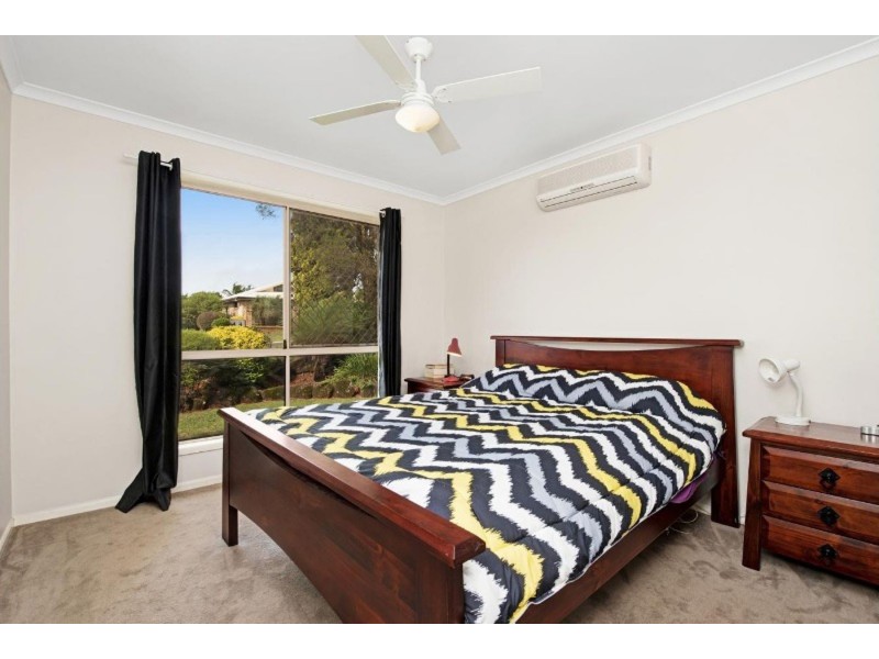 9 Jenna Court, Kearneys Spring QLD 4350