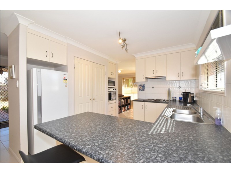 6 Mason Court, Kearneys Spring QLD 4350