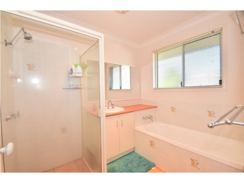 6 Mason Court, Kearneys Spring QLD 4350