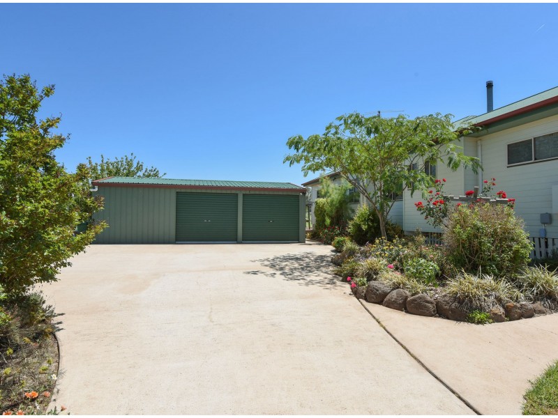 2 Andrews Court, Hodgson Vale QLD 4352