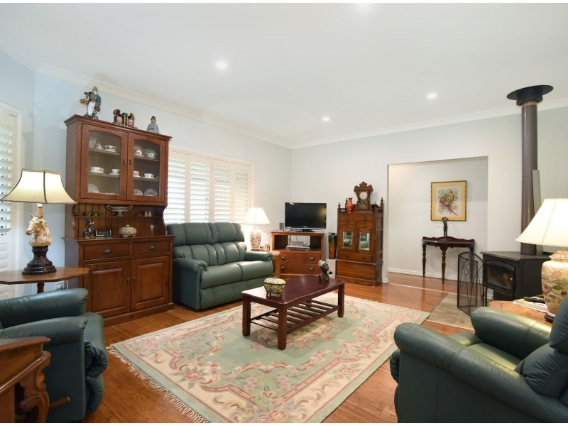 2 Andrews Court, Hodgson Vale QLD 4352