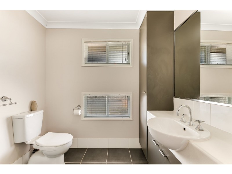 4/101 Stuart Street, North Toowoomba QLD 4350