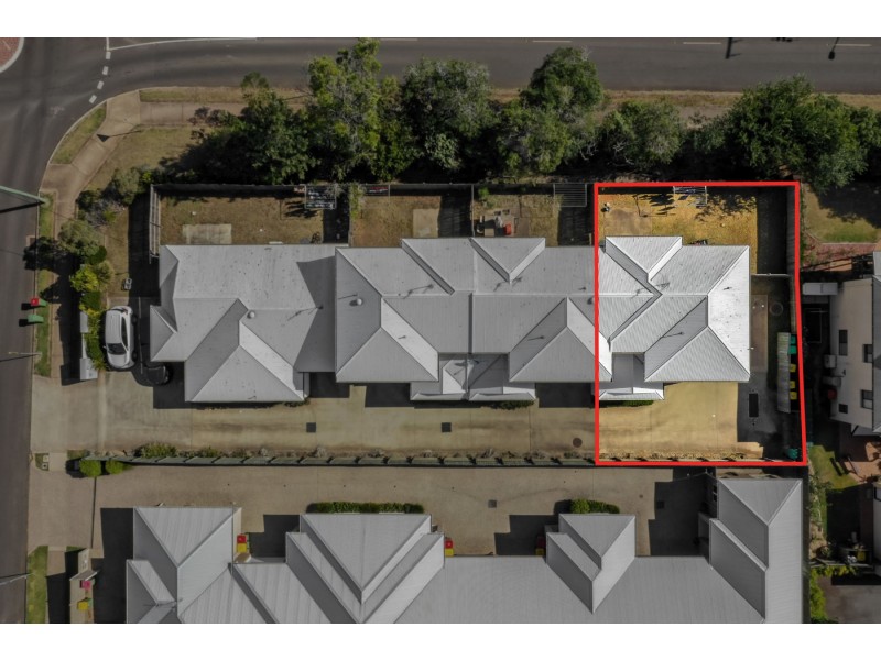 4/101 Stuart Street, North Toowoomba QLD 4350