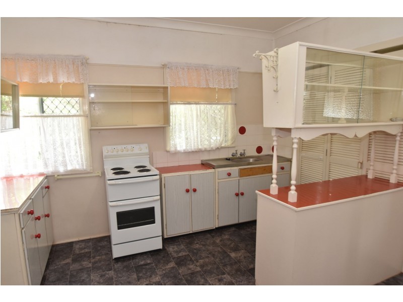 8 Ramsay Street, South Toowoomba QLD 4350