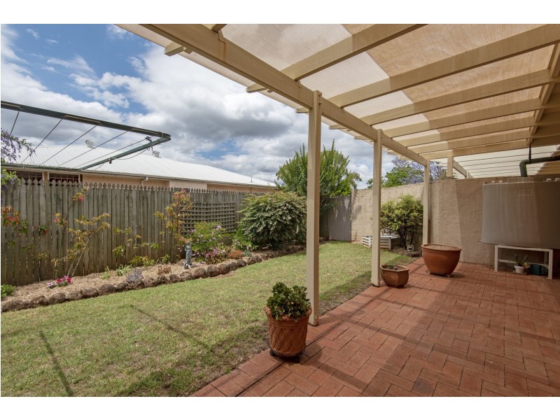 5/1 Stockton Court, Centenary Heights QLD 4350