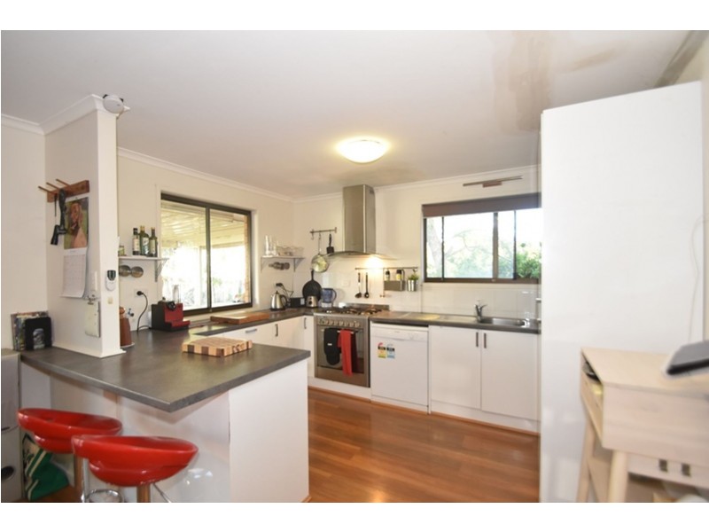 3 Peters Street, Goombungee QLD 4354