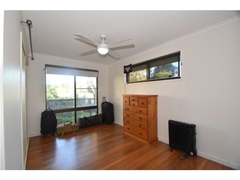 3 Peters Street, Goombungee QLD 4354