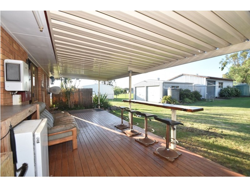 3 Peters Street, Goombungee QLD 4354