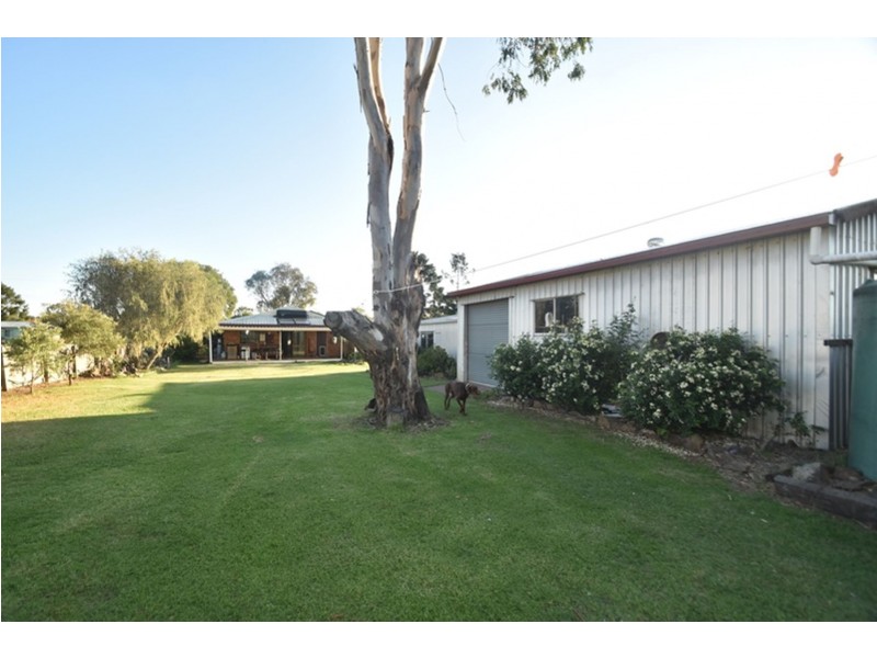 3 Peters Street, Goombungee QLD 4354