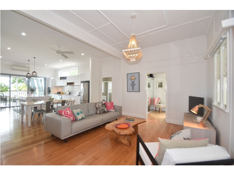 15 Venture Street, North Toowoomba QLD 4350