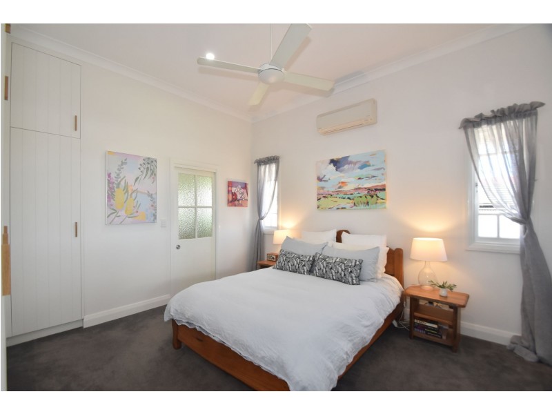 15 Venture Street, North Toowoomba QLD 4350