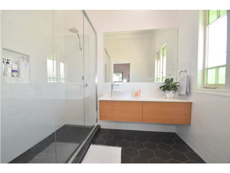 15 Venture Street, North Toowoomba QLD 4350