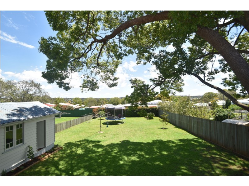 15 Venture Street, North Toowoomba QLD 4350