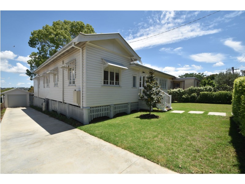 15 Venture Street, North Toowoomba QLD 4350