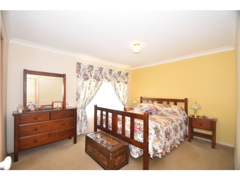 1 Mirage Court, Wilsonton QLD 4350