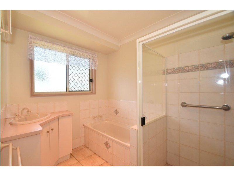 1 Mirage Court, Wilsonton QLD 4350