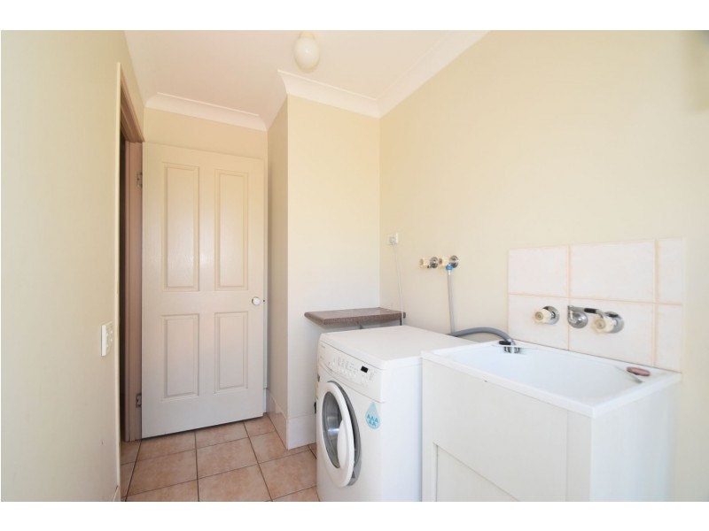 1 Mirage Court, Wilsonton QLD 4350
