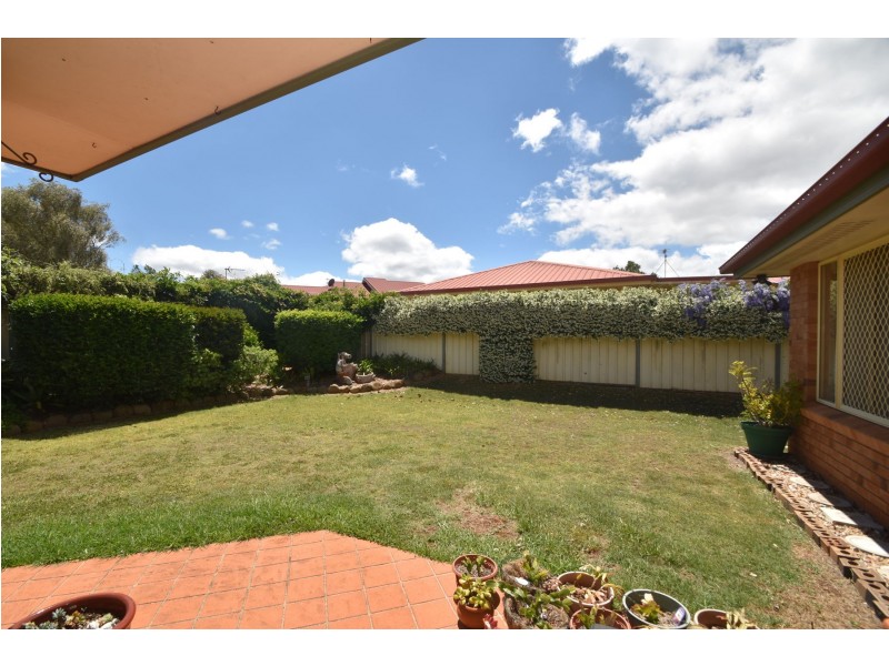 1 Mirage Court, Wilsonton QLD 4350