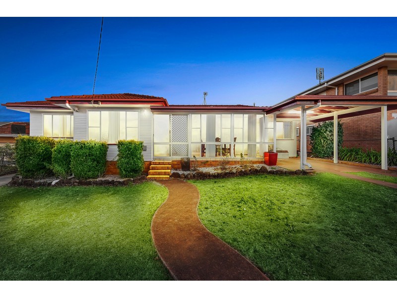 30 Wentworth Street, Centenary Heights QLD 4350