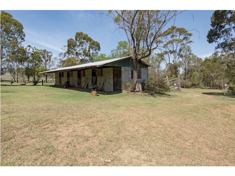 3 Guy Road, Douglas QLD 4354