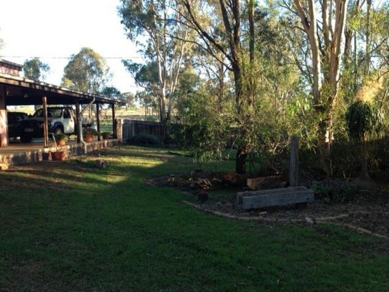 3 Guy Road, Douglas QLD 4354